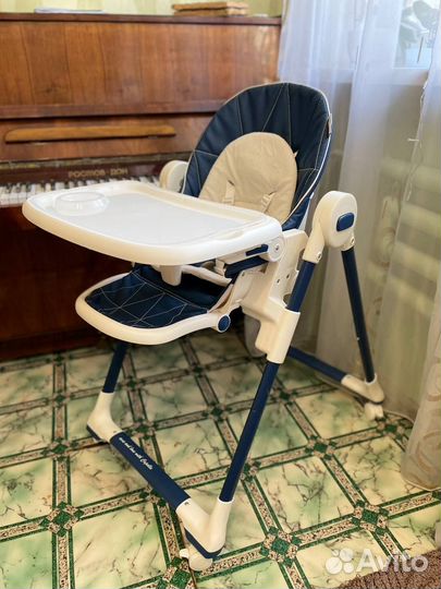 Стульчик для кормления Capella