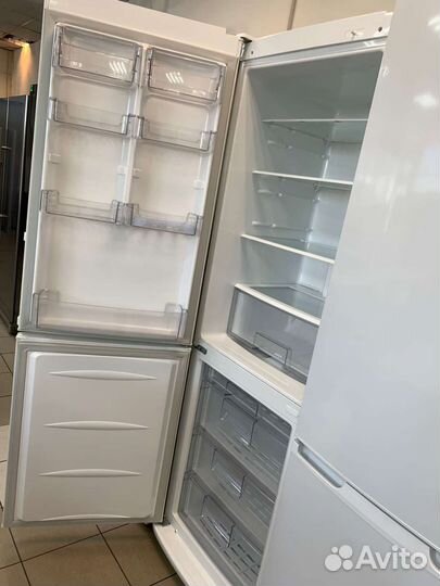 Холодильник б/у для дома от