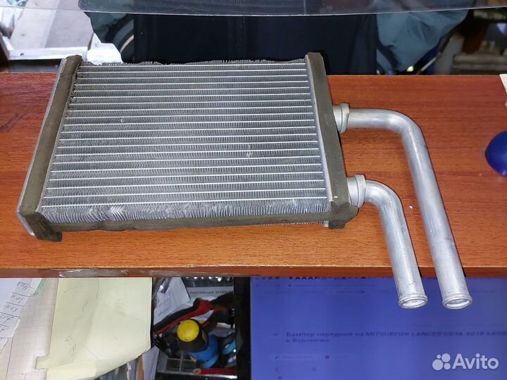 Радиатор печки Митсубиси Лансер 9