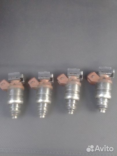 Топливные форсунки