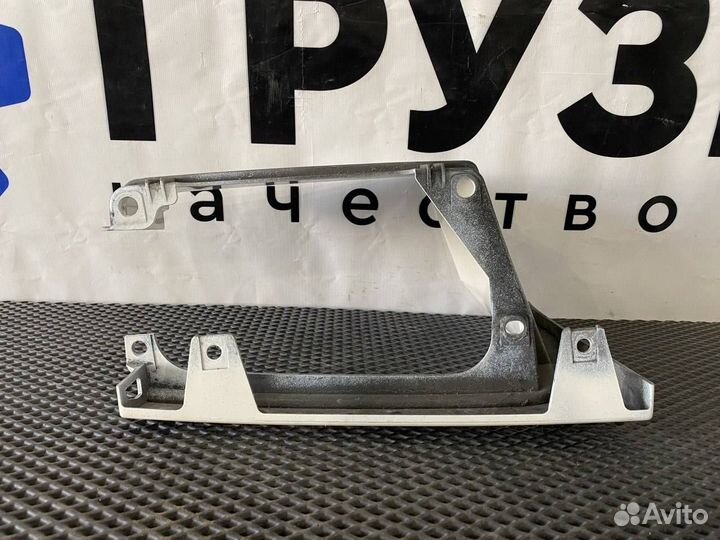 Корпус подножки правый Volvo FH4 21344649