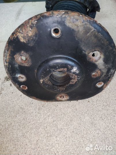 Пыльник стойки с опорным и с пружиной на volvo s60