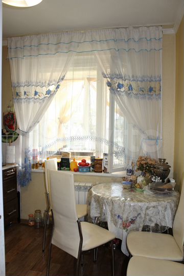 4-к. квартира, 74 м², 1/9 эт.