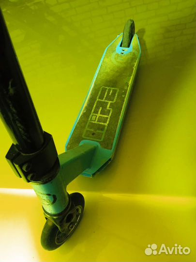 Самокат трюковой