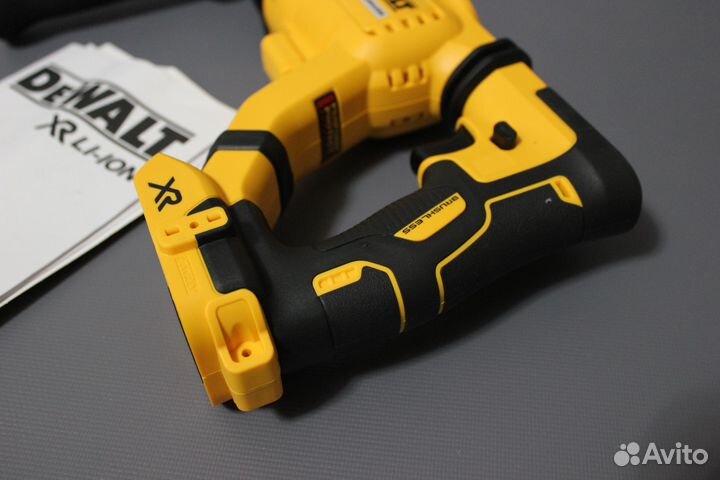 Аккумуляторный перфоратор DeWalt DCH263 в кейсе