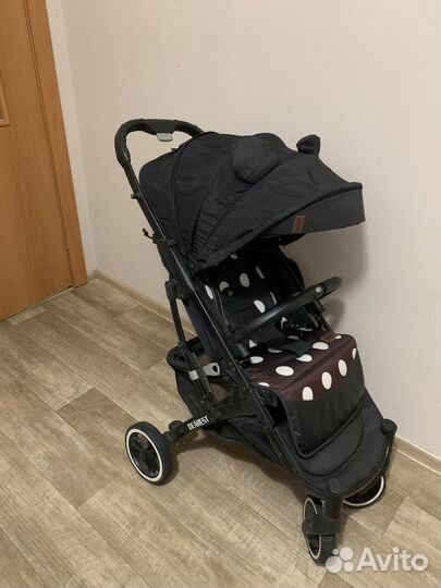 Прогулочная коляскана запчасть