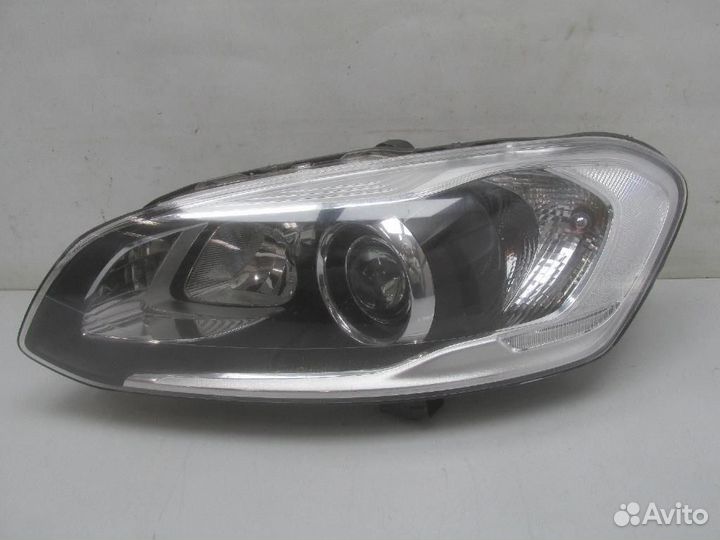 Фара левая Volvo XC60