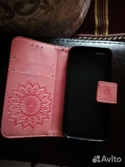 Чехлы на iPhone