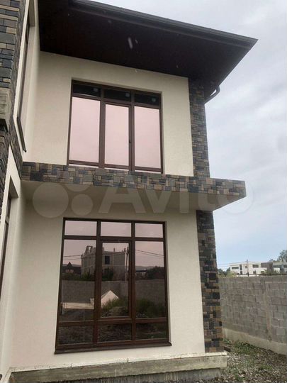 Дом 250 м² на участке 6,5 сот.