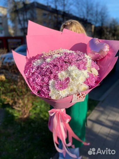 Гигант из хризантем. Цветы. Букеты