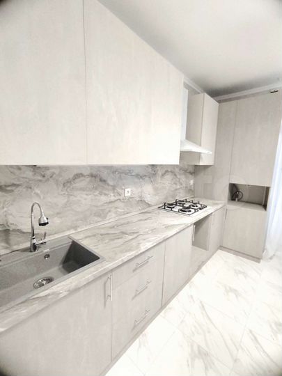 2-к. квартира, 53 м², 2/18 эт.