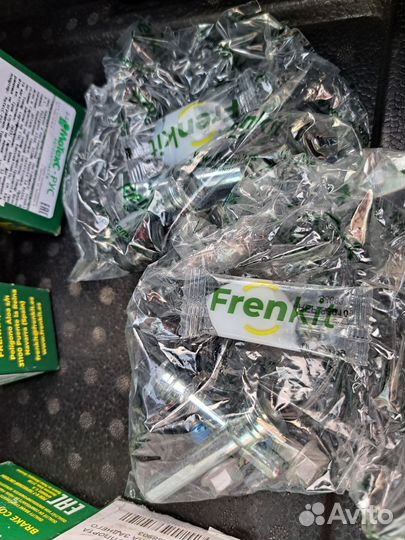 Ремкомплект суппорта nissan almera n16