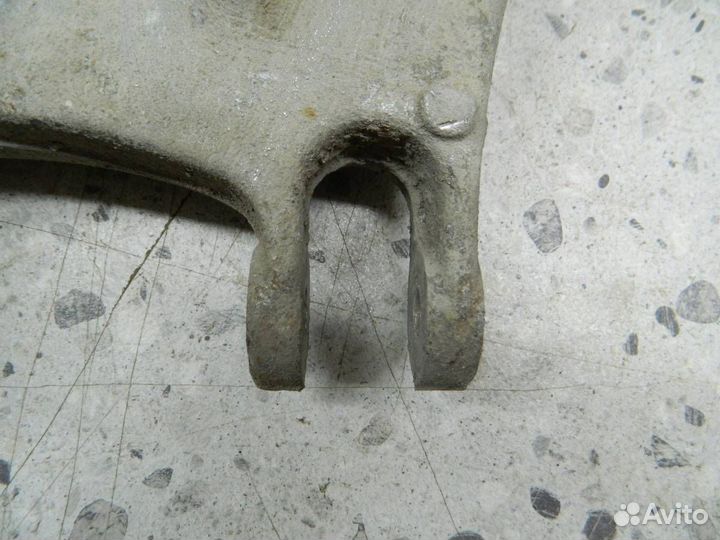 Рычаг задний нижний левый Volkswagen Phaeton 2002