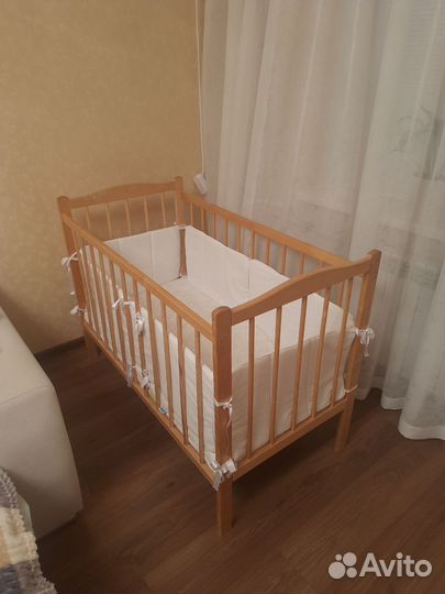 Детская кроватка