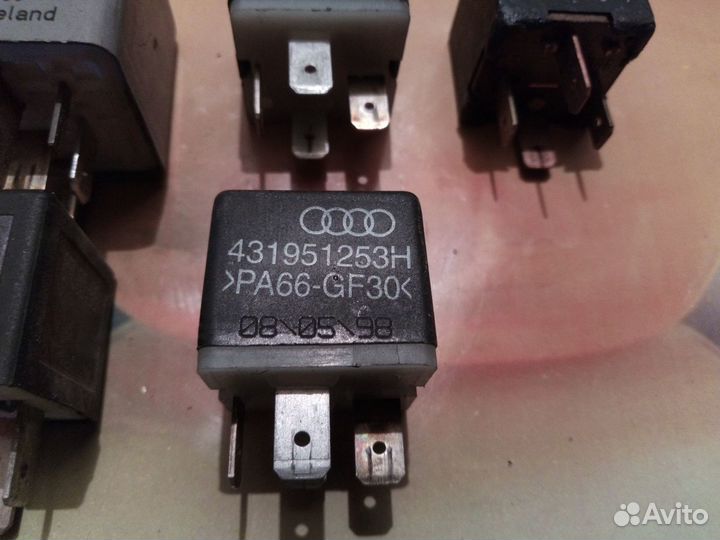 Реле на Audi A6(C5)