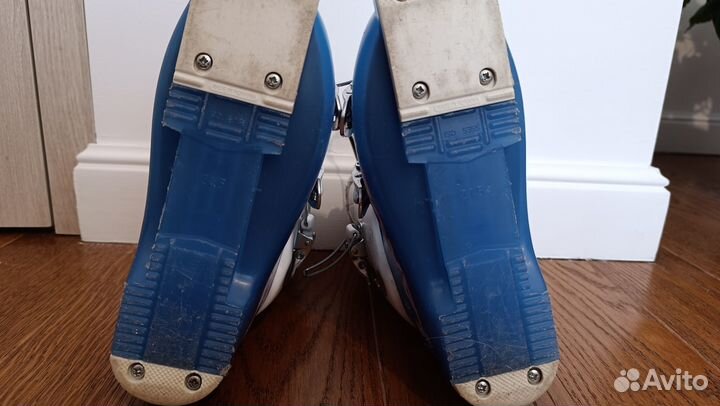 Детские горнолыжные ботинки (21,5)