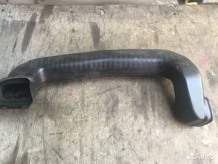 Воздуховод отопителя левый Ford Mondeo 2 Форд