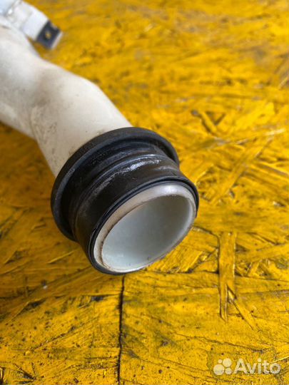 Горловина омывателя Volvo S80 TS D5244T 2005