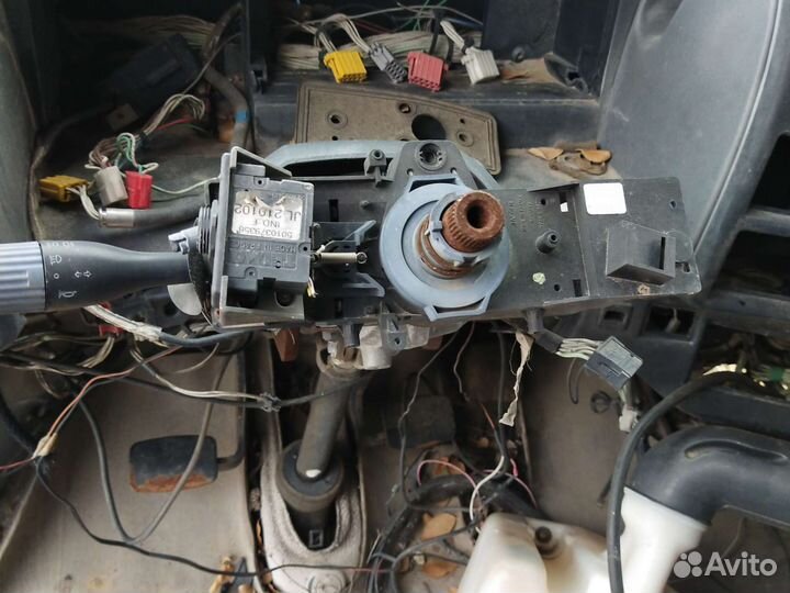 Рулевая колонка Рено Магнум