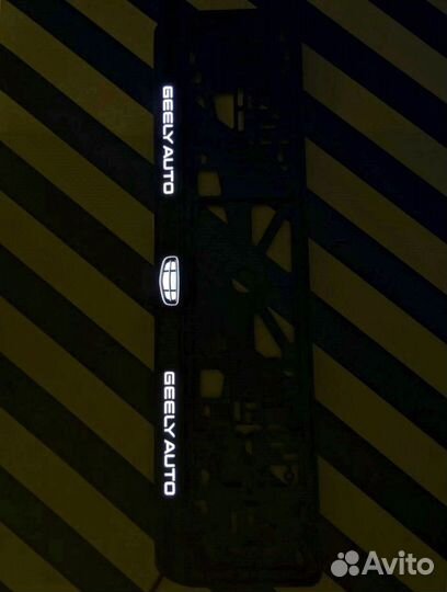 Номерная рамка c вашим логотипом и дизайном