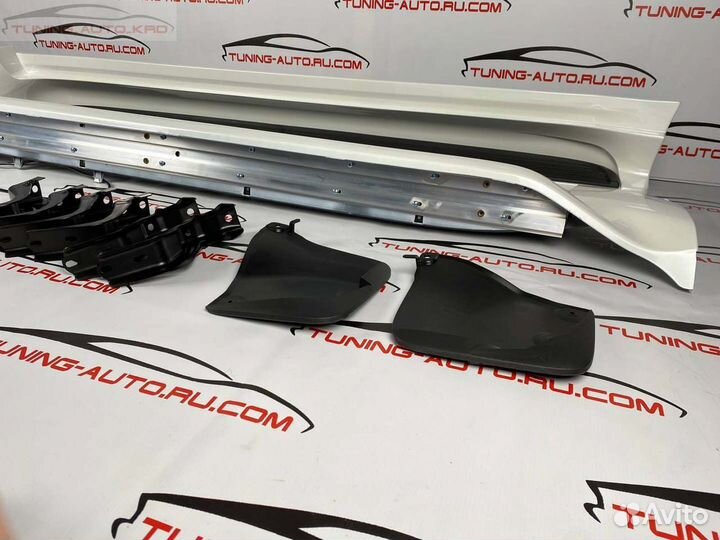 Подножки Toyota Land Cruiser 300