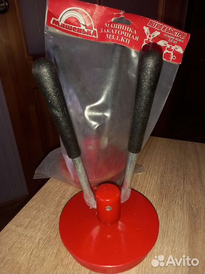 Закаточная машинка для жестяных банок