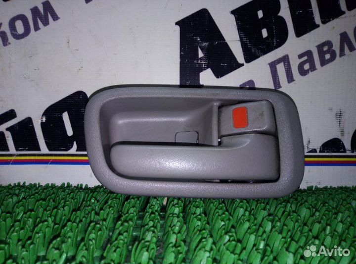 Ручка двери внутренняя задняя правая Toyota