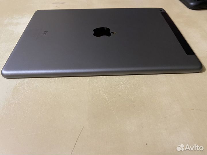 iPad air, 64gb, wi-fi + cellular