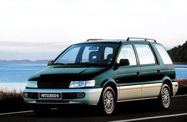 Mitsubishi Space Wagon II (1991—1998) Минивэн