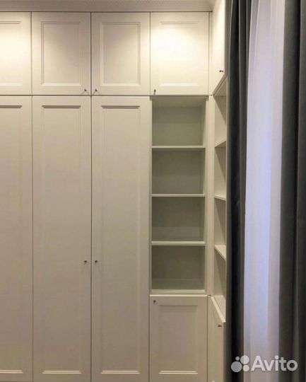 Детская зона у окна для двоих