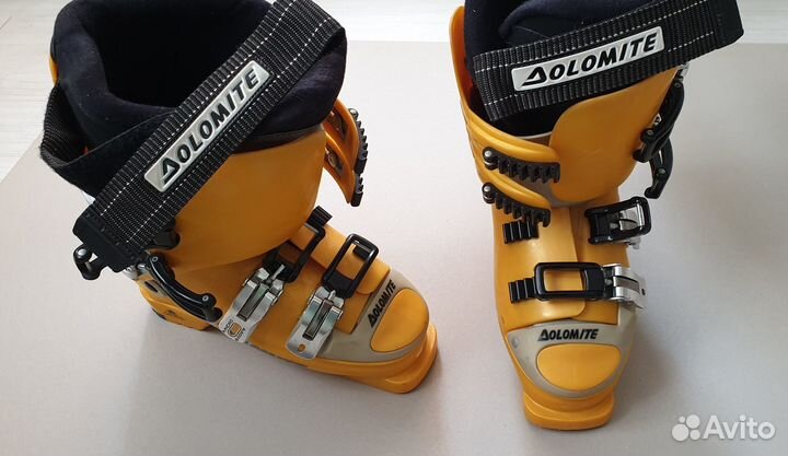 Горнолыжные ботинки