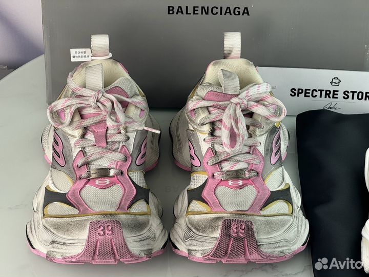 Balenciaga Cargo Sneaker Worn-Out - Pink