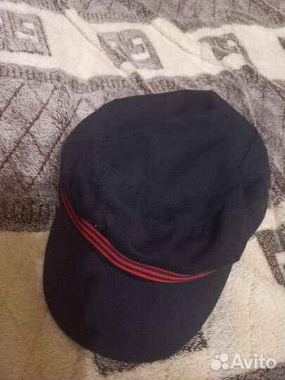 Береты stradivarius