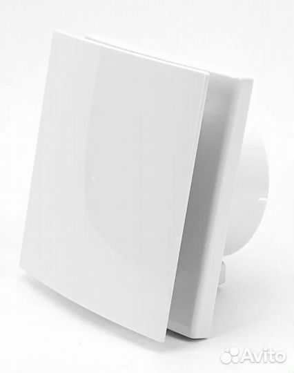 Вентилятор вытяжной 150 новый + обратный клапан