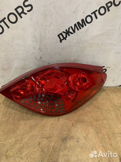Фонарь задний правый Peugeot 207 CC кабриолет