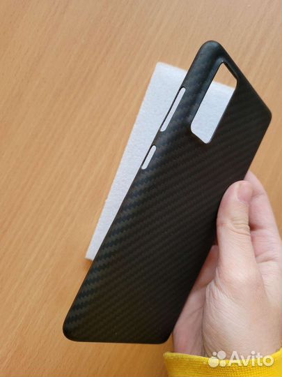 Карбоновый чехол для Samsung Galaxy S20 FE