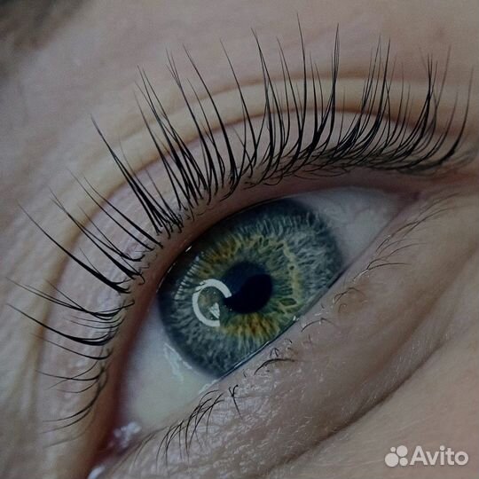 Ламинирование ресниц и бровей. Окрашивание бровей