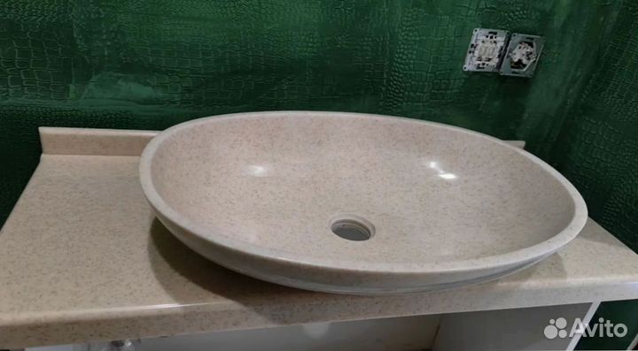 Столешница для ванной из искуственного камня