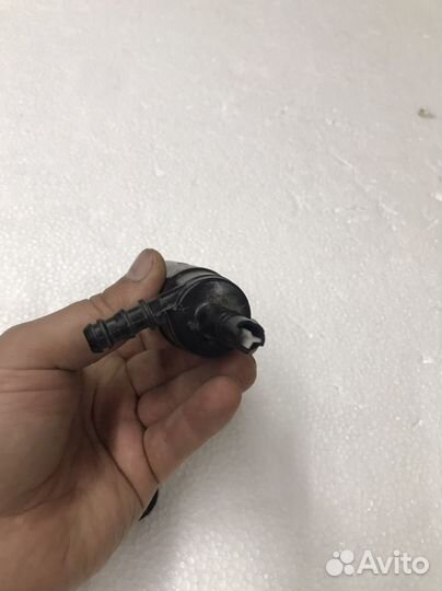 Насос омывателя фар Passat B7