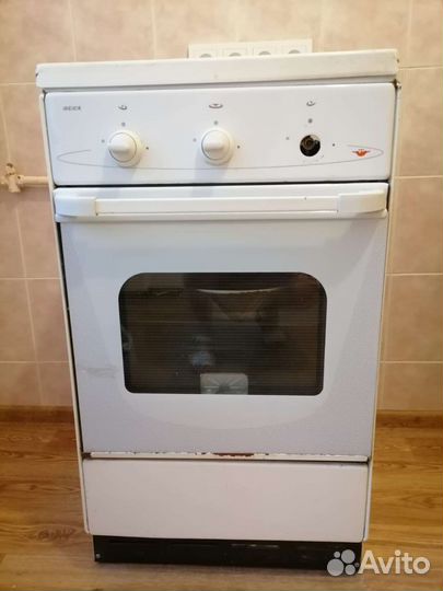 Плита газовая, тумба с раковиной