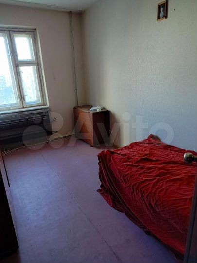 Комната 10 м² в 4-к., 9/16 эт.