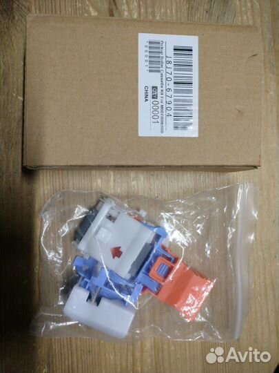 J8J70-67904 J8J70-67904 Комплект роликов подхвата