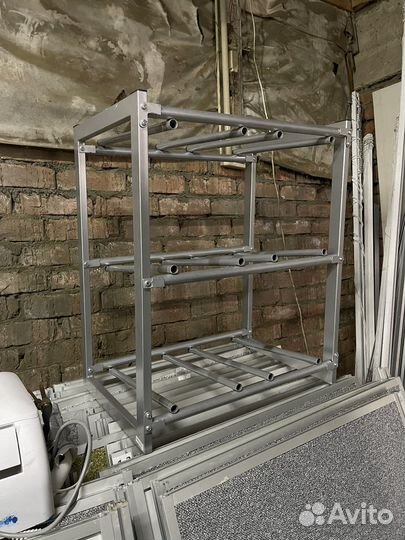 Стойка для бутылей 19