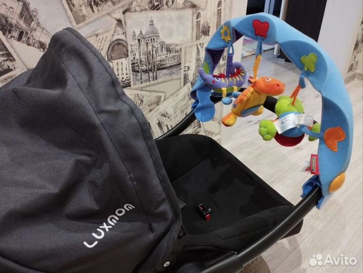 Дуга tiny love на коляску автолюльку