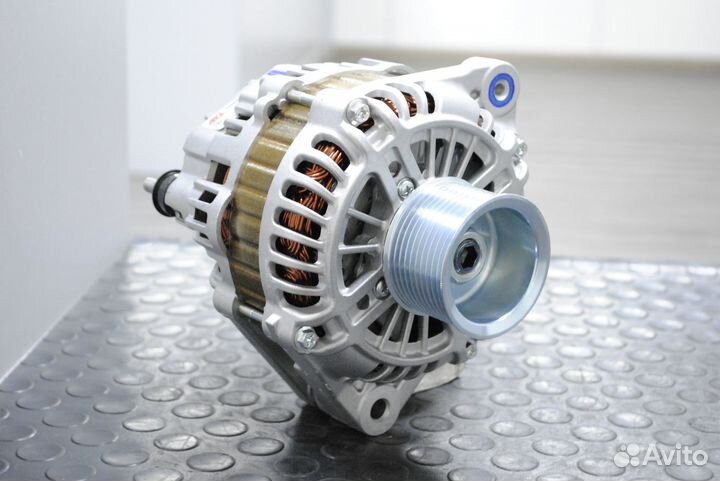 Генератор Iveco Stralis, Trakker новый Mitsubishi