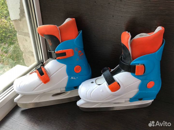 Хоккейные коньки