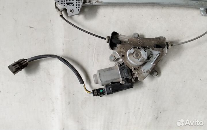 Hyundai Solaris 10- Стеклоподъёмник передний левый