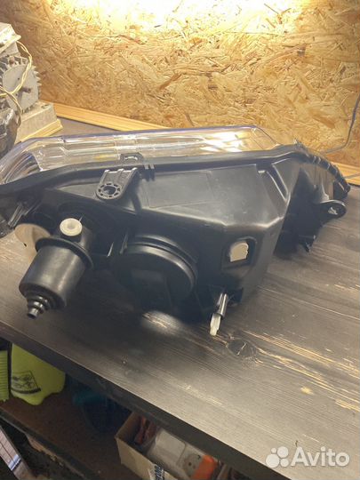 Фара левая Renault logan