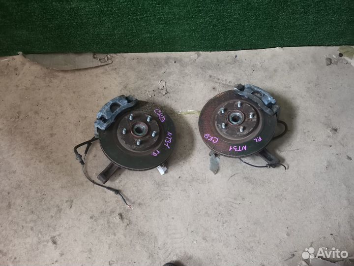 Кулак передний левый правый Nissan X-Trail T31