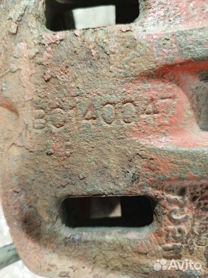 Суппорт тормозной передний Hyundai Santa Fe